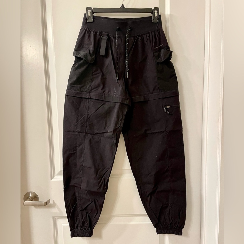 Lululemon High Rise Convertible Hiking Pants Zip Off Black Size 4